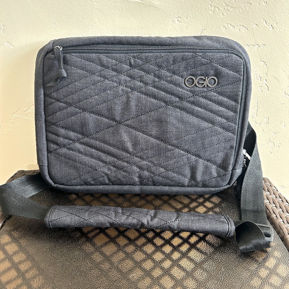 Ogio Tribeca Over The Shoulder Messenger Laptop Bag